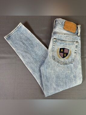 American Eagle Dad Jeans 26x28 High Rise Light Wash Straight Leg AE Patch Denim